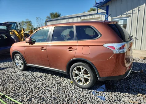 2015 Mitsubishi Outlander Se from USA, damaged, VIN JA4AZ3A33FZ011352